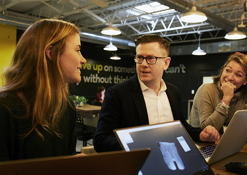 Comparative Genomics: Identifying Conserved Genes & Evolutionary Insights Across Species